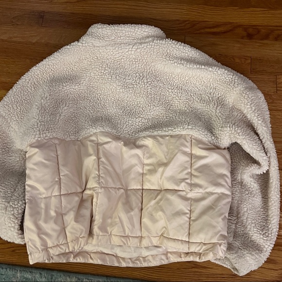 Fabletics Small Crop Pullover Jacket - Picture 3 of 3